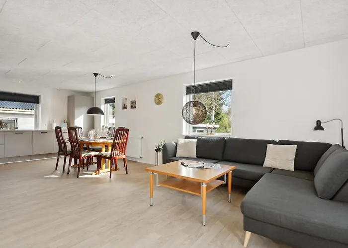 Holiday home 3 Bedroom Cozy In
